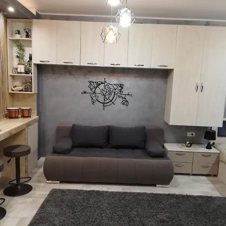 Tomis Апартаменты Констанца